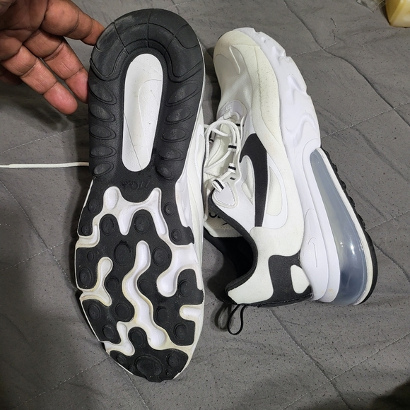 Nike - Picture 4 of 5